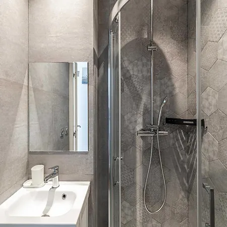 Bright Duplex Mezzanine - Center - 1br 3p * Cannes